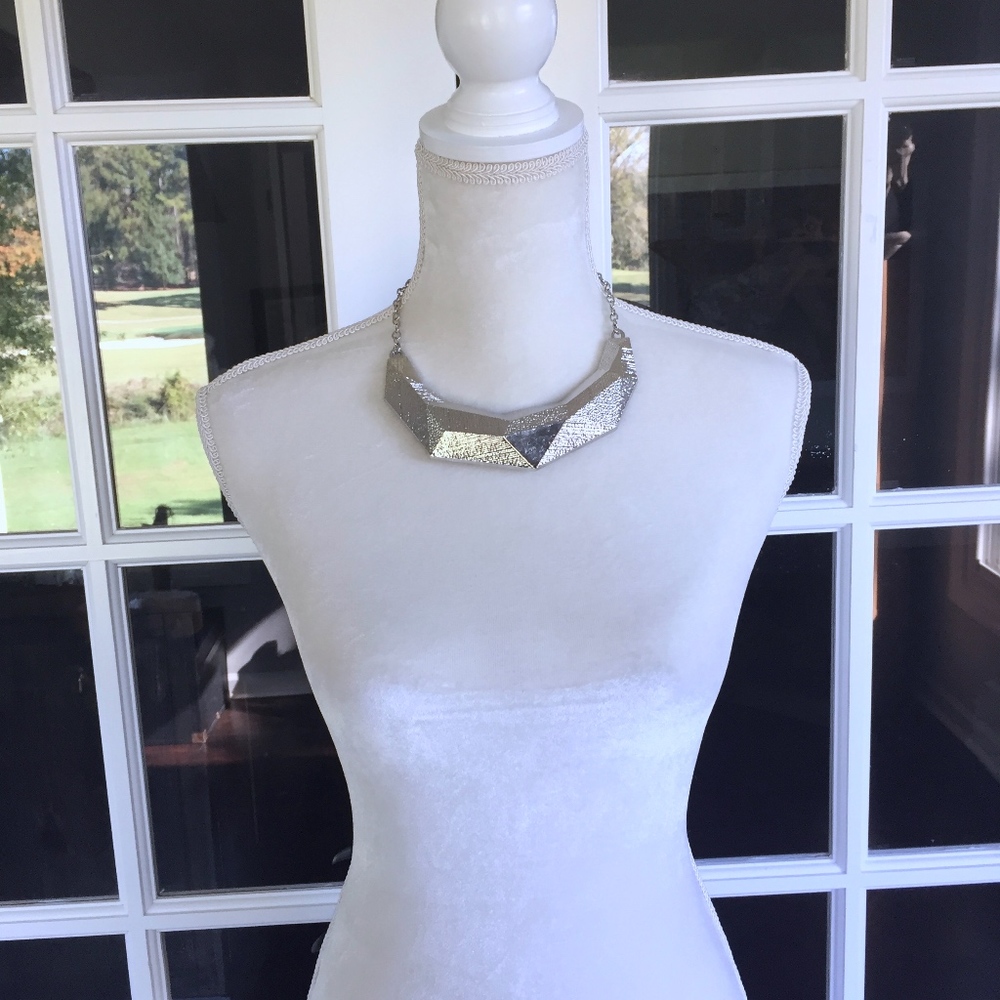 Silver necklace brand new